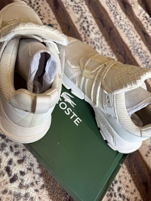 Продам кроссы летние от Lacoste!