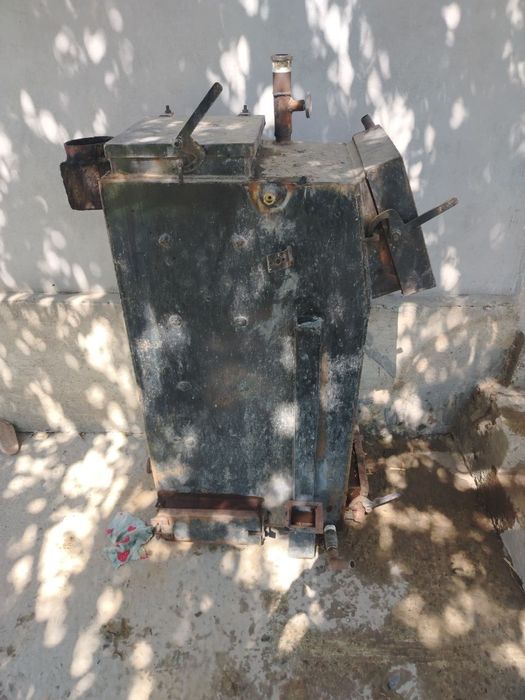 Водий катйол сотилади