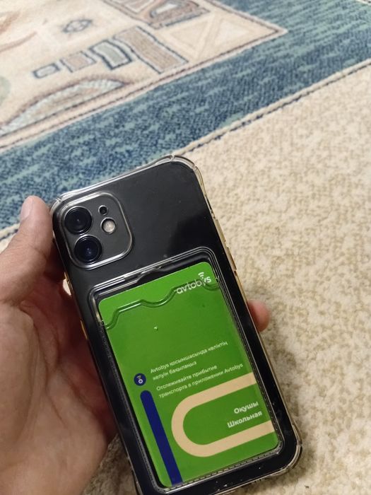iPhone 12 , 64gb