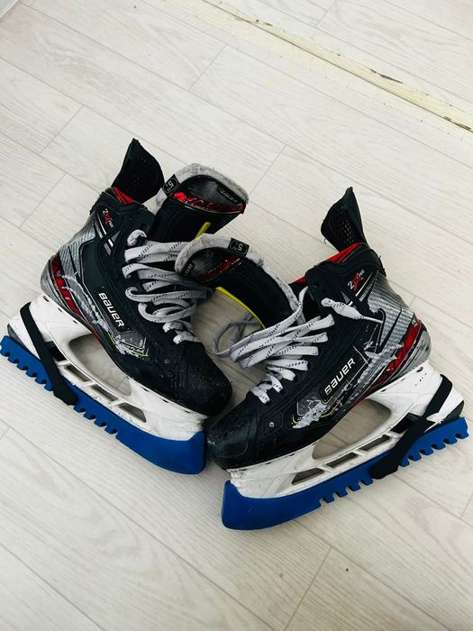 Хоккейные коньки