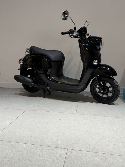 Скутер Yamaha Vino 50