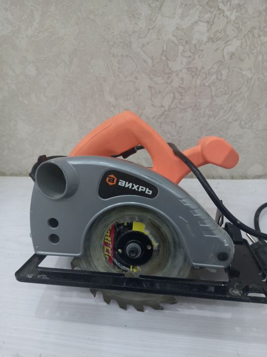 Дисковая пила  ВИХР  ДП - 140 / 1100  , ДИСК  160  ХОРОШИМ  СОСТОЯНИЕ
