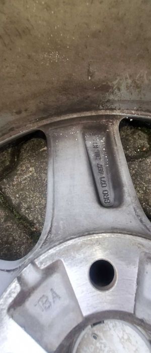 Лети джанти Ауди Q5 235/65R17