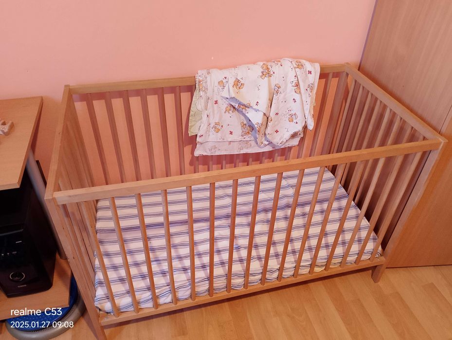 Детско креватче,детска кошара+матрак