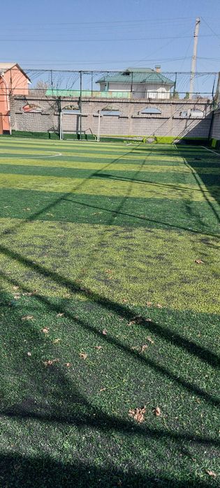 Sun'iy gazon sotiladi 600 kv