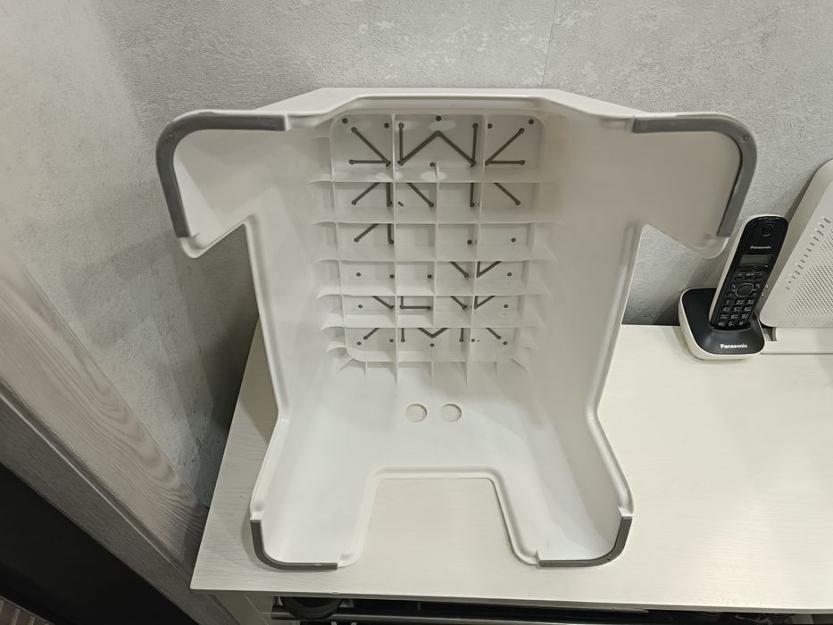 Продам новый стульчик Икеа для дома, ванной