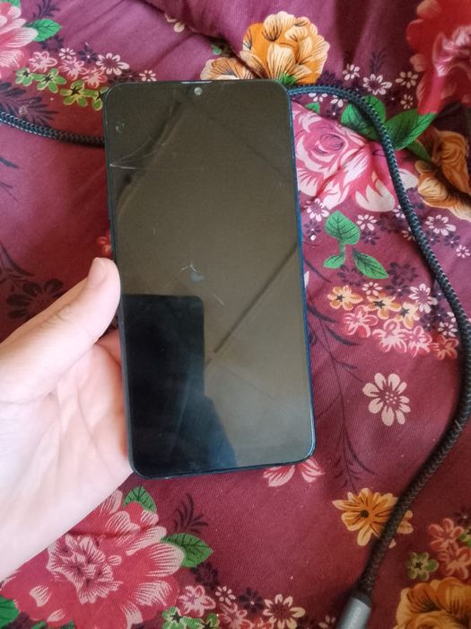 Oppo сатылады шамалы усталган