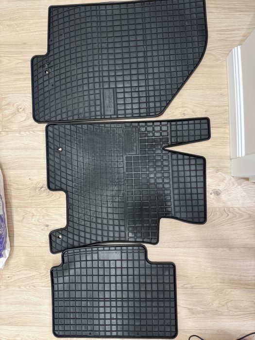 Полики в машину как новые