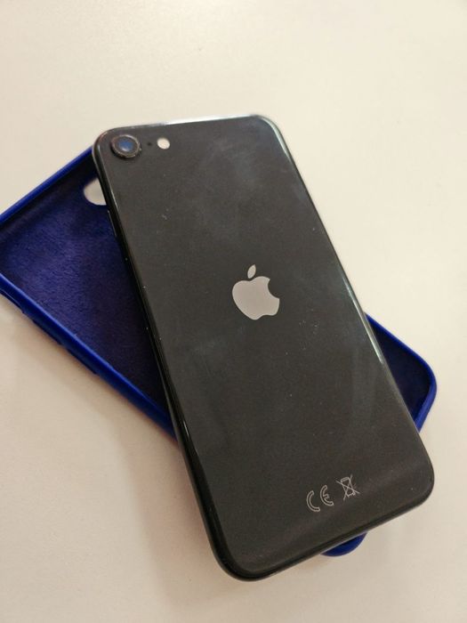 Iphone se 2020 черный