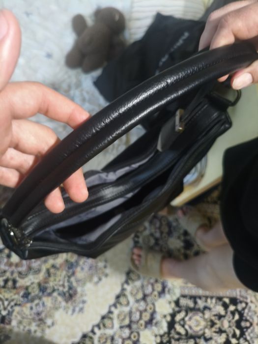 Продам сумку черную