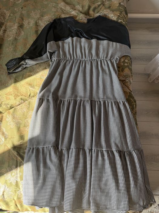 Красивая платье на вечеринок