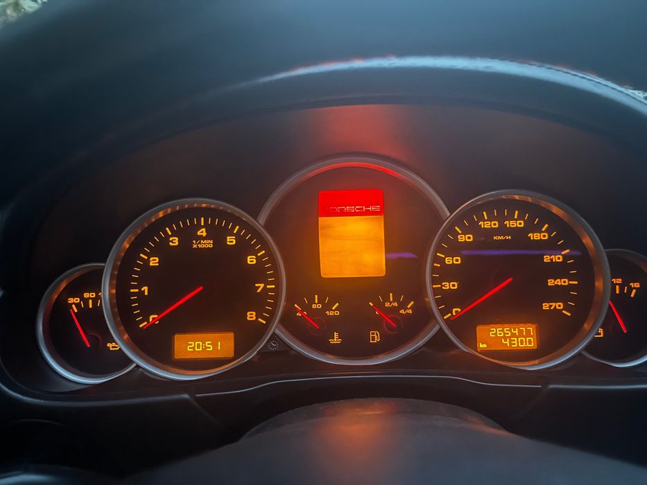Porsche cayenne 4.5 v8