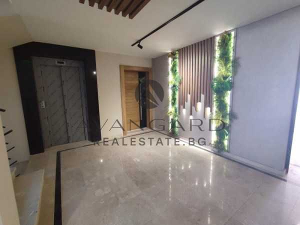 Продава се Тристаен апартамент в Пловдив, Христо Смирненски - 86 кв.м за 1501 €/кв.м - Снимка #4