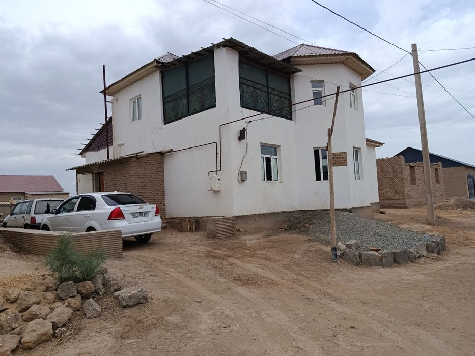 Uy satiladi Alimawil taza pasyolkada 7xanali jagdayi jaqsi