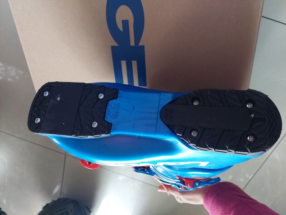 ски обувки LANGE