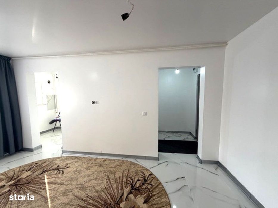 Garsonieră complet renovată, ideală locuință sau spațiu comercial