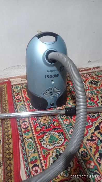 Самсунг плисос запчасга сотилади матори кеткан олмаштирса ишлайди.