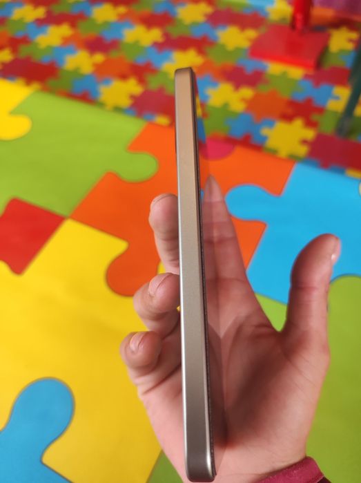 Продавам хонор 8 little 512 гб