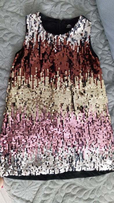 Продам платье вечернее детское с пайетками