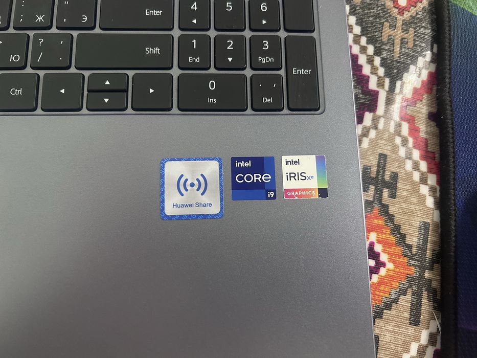 ноутбук  HUAWEI core i9