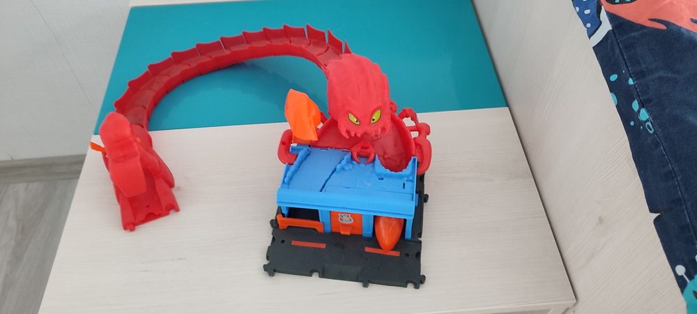 Писти Hot Wheels