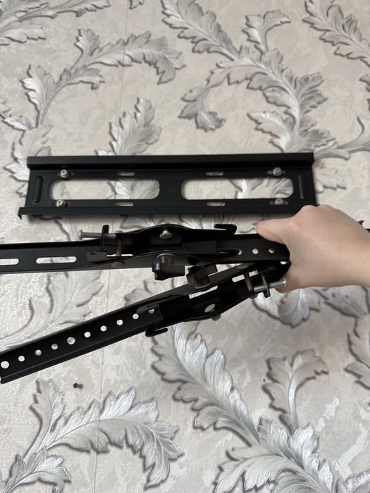 Продается Кронштейн