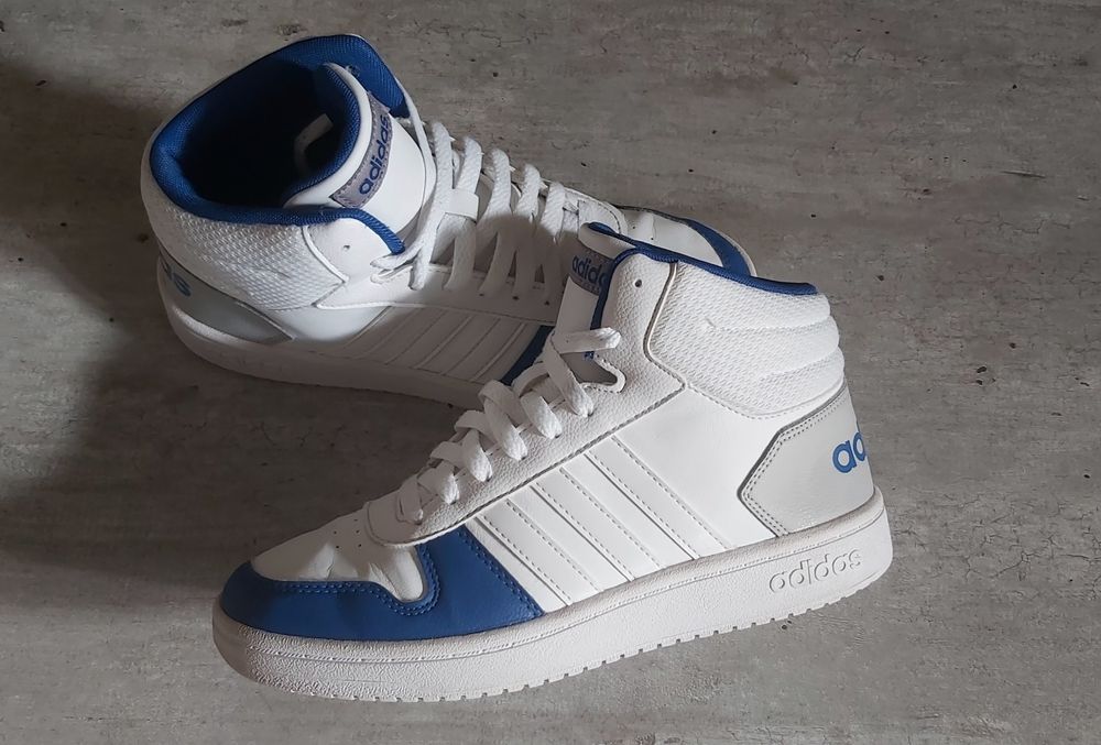 Високи кецове Adidas 38 номер