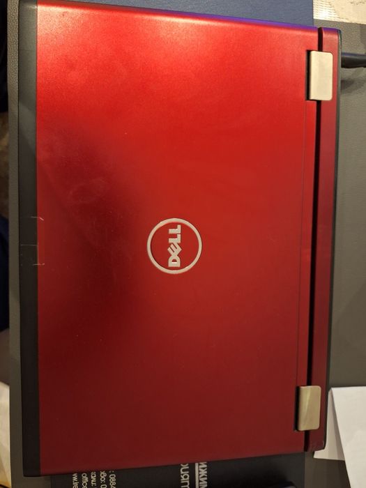 лаптоп Dell Vostro V130