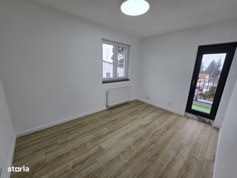 Apartament 3 camere,2 terase,2 băi,95mp,zona Centrală