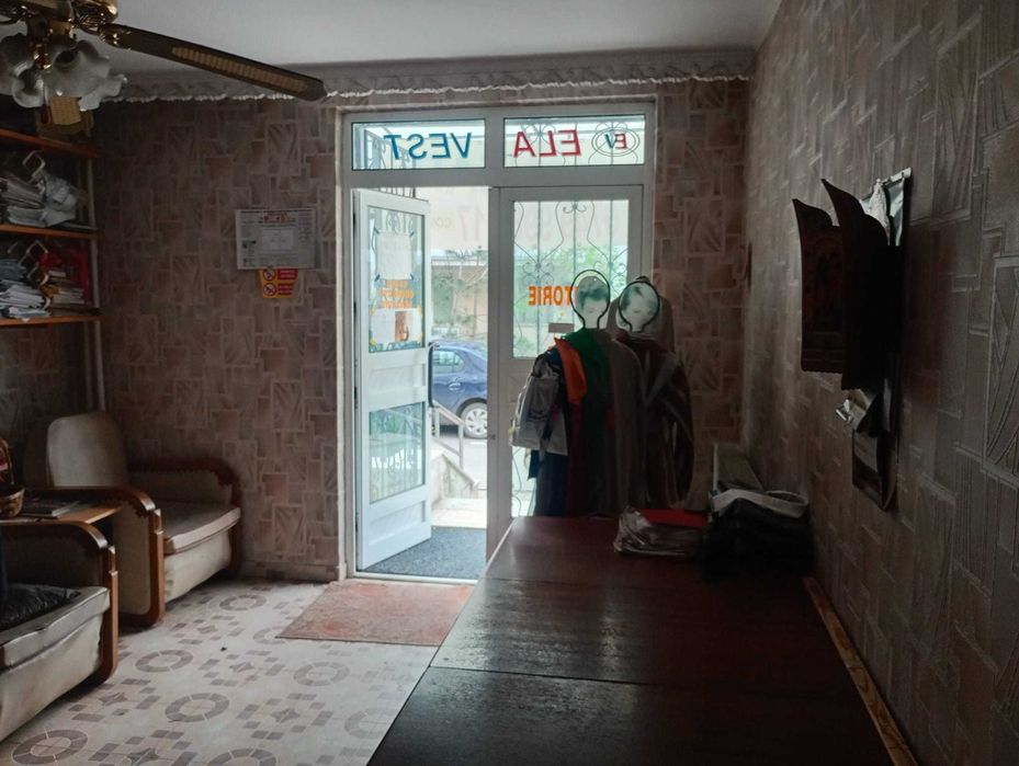 Spatiu comercial / Garsoniera, parter, intrare din exterior lângă Piata Bistrita