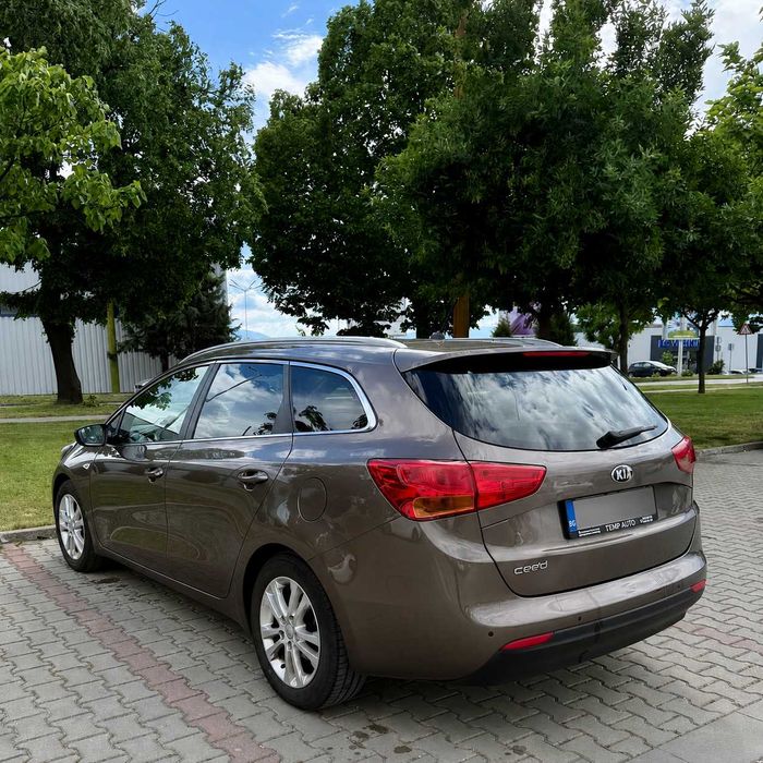 Kia Ceed SW 1. 4 бензин