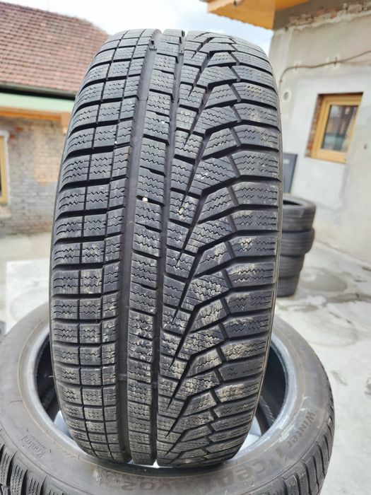 2 бр зимни 195/45/18 Hankook