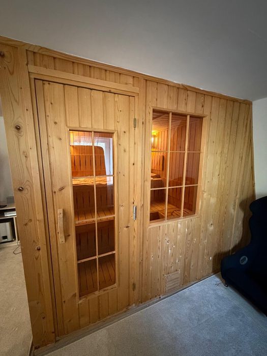Sauna finlandeza 4-6 persoane, lemn masiv, soba Polar 9kw, 400V