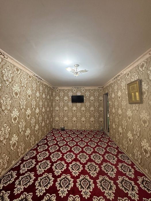 4 каватли домнинг 2 каватида 1 хонали квартира ижарага берилади