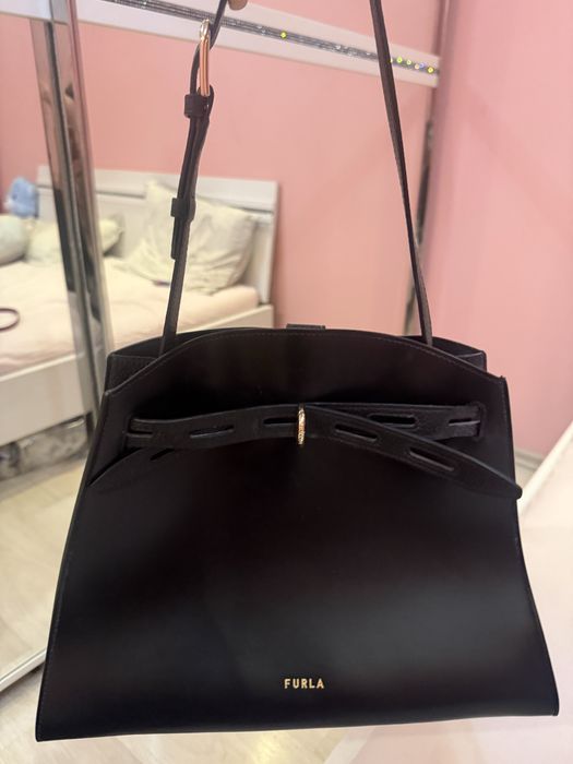 Чанта Furla 200€