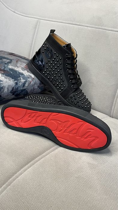 Christian Louboutin  боти