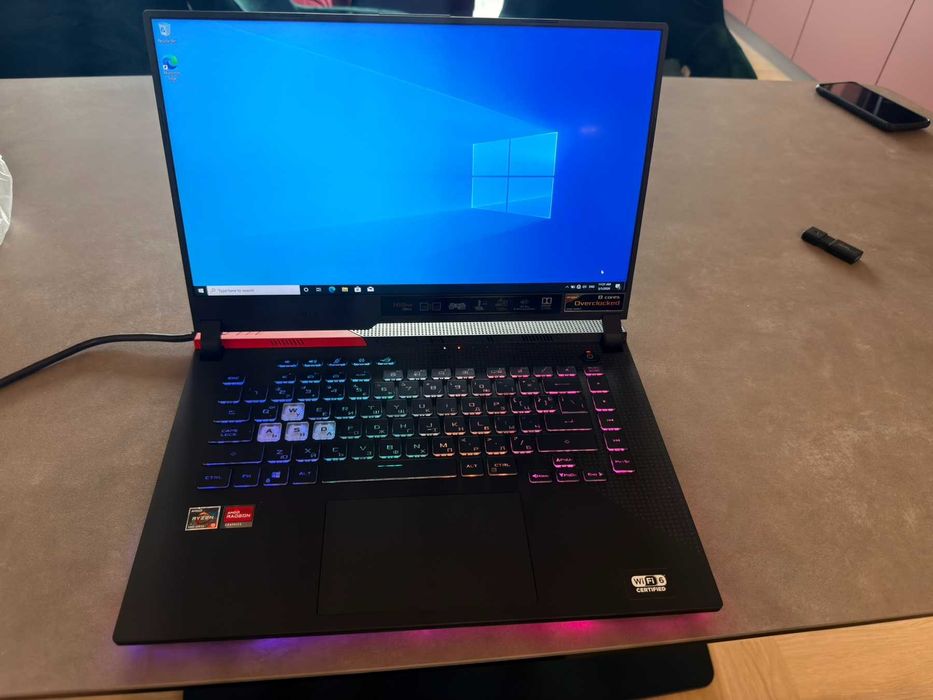 Лаптоп Asus ROG 15 инча