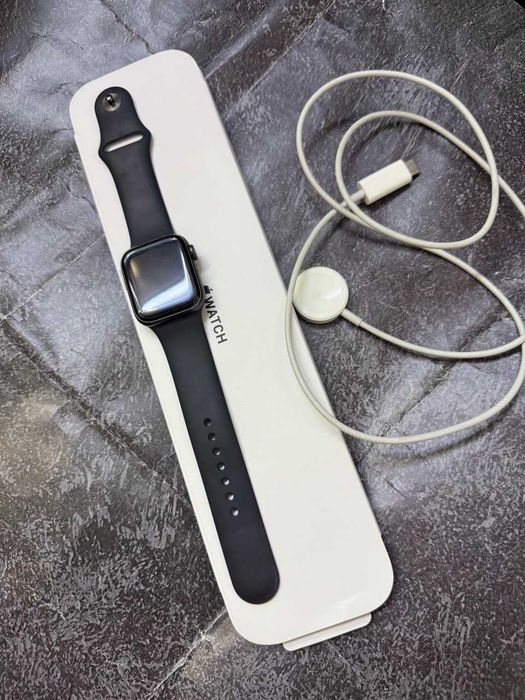 Apple Watch Series SE 40mm (г Астана, ул Сыганак 54) ID: 6431