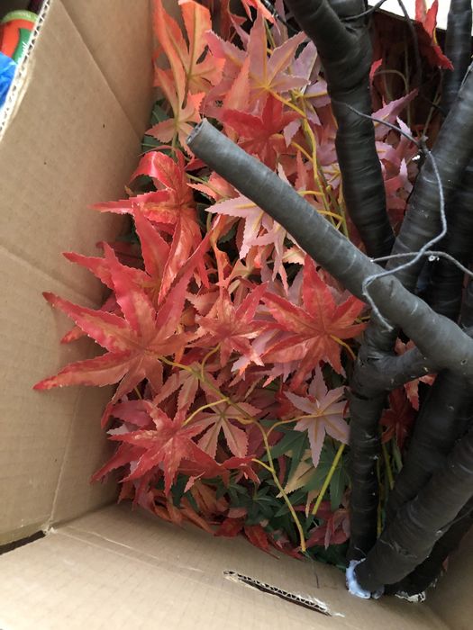 Продаю ветки дерева искусственные