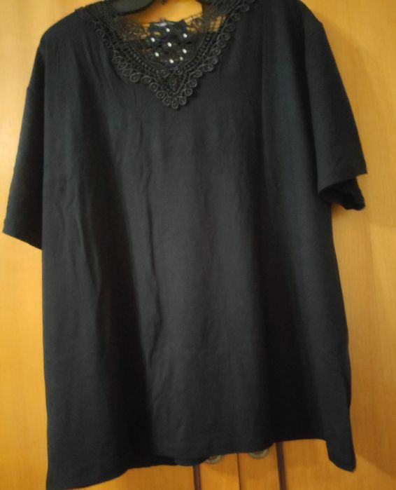 Дамски блузи с къс ръкав