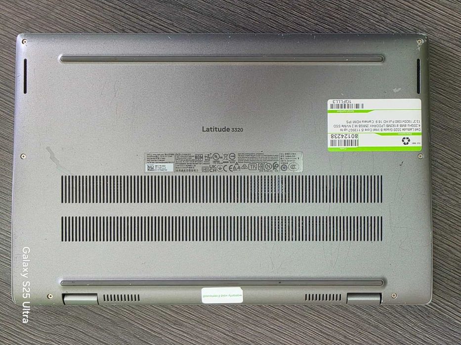 Dell Latitude 3320 Core i5 1135G7 / 8GB DDR4/ 256GB SSD/ Intel Iris XE