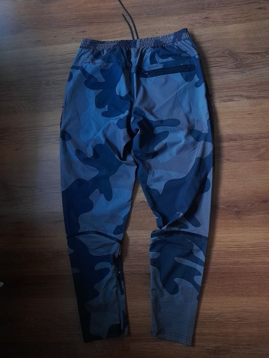 Puma Stampd мъжко долнище M размер.