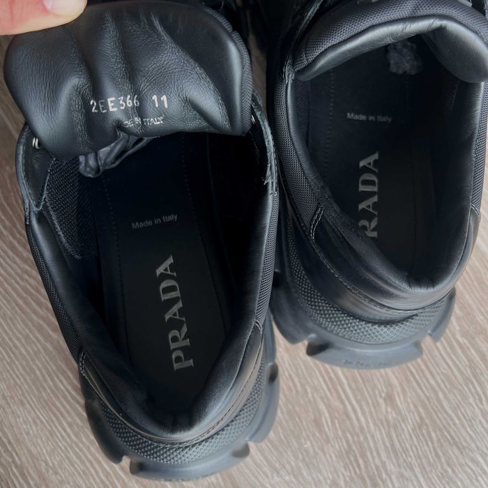 Adidasi Prada, originali, in stare buna, cu toate actele si geanta