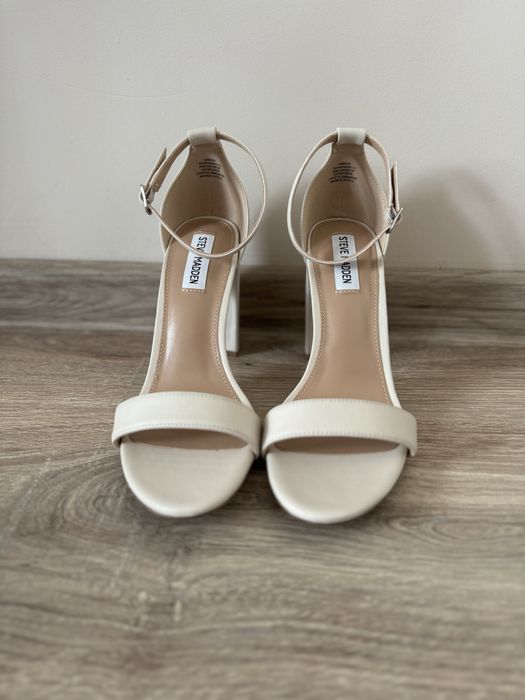 Нови! Steve Madden отворени обувки с дебел ток, естествена кожа