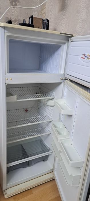 Холодильник  продам