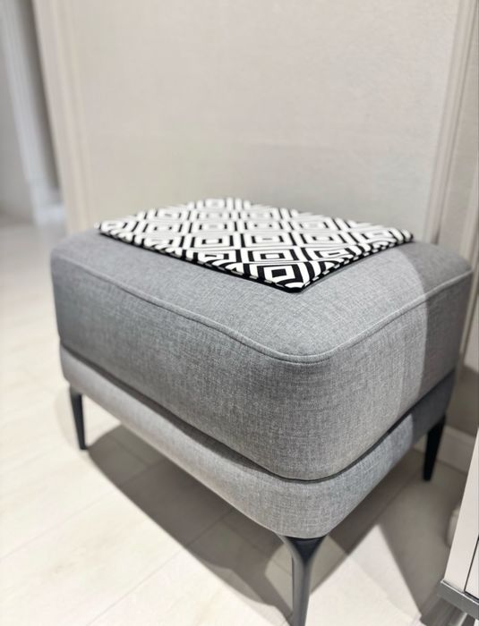 Пуфик банкетка стильная