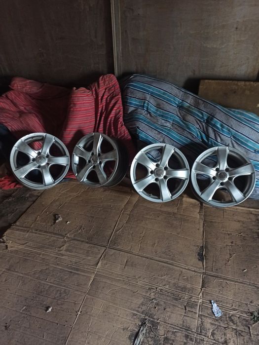 Продам диски r16