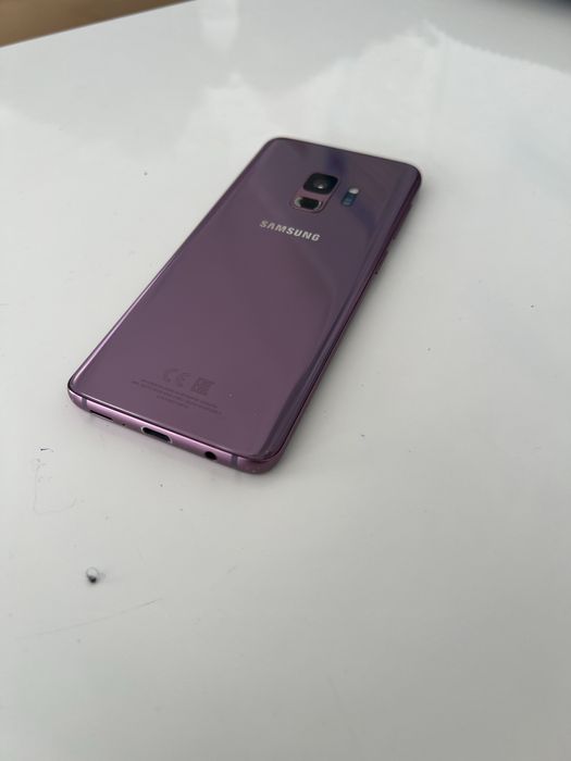 sumsung s9 идеальный кроме выгорания