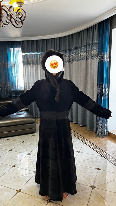 Продам шубу норковую