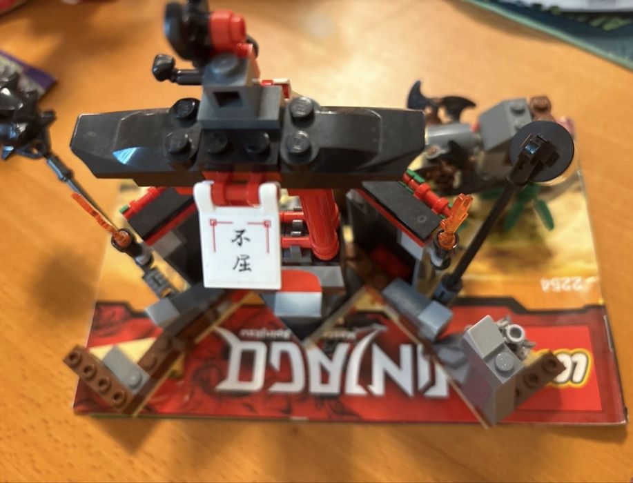 Lego Ninjago 2254 Mountain Shrine